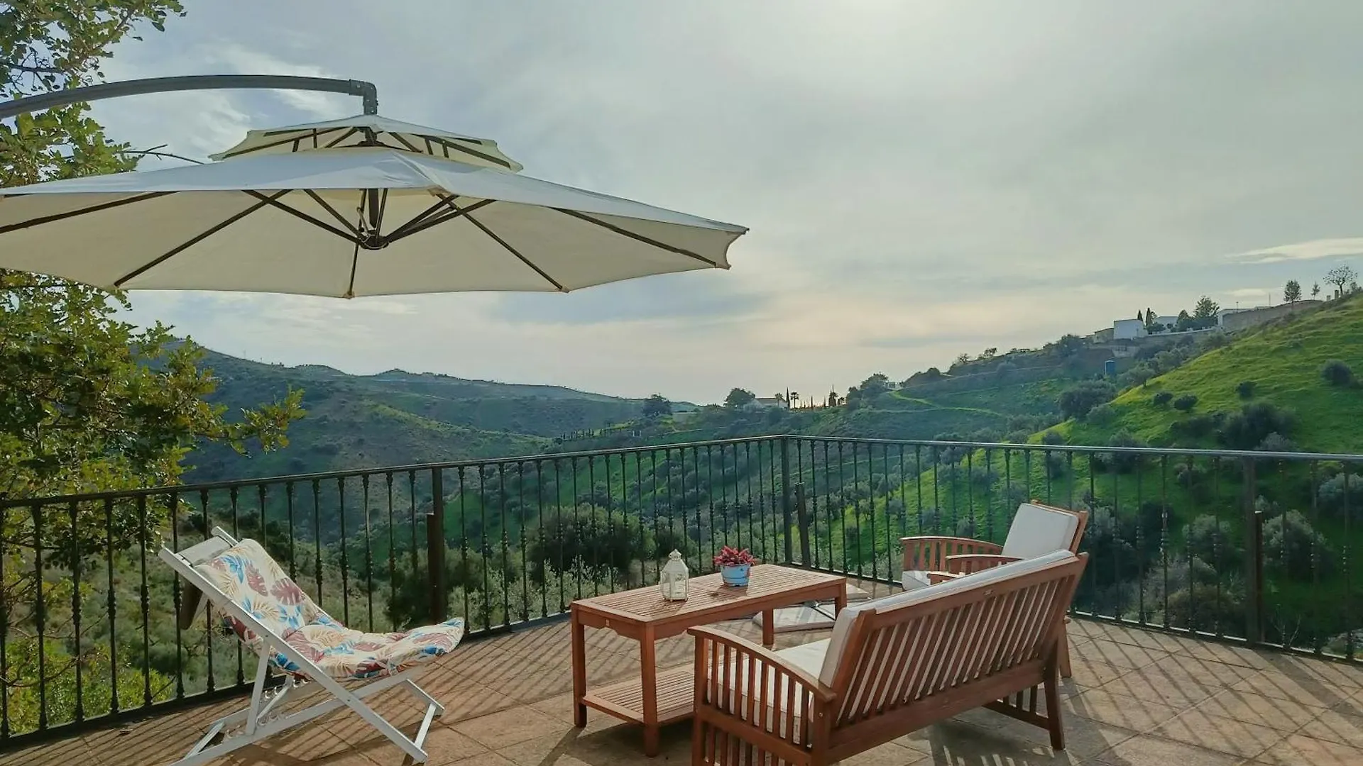 Casa Medina - Private Villa With Terrace And Sea View, 25 Minutes From Malaga Moclinejo